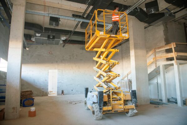 From the Dračevac Construction Site: Works on the Central Building of the Future Technology Park Proceeding to Plan