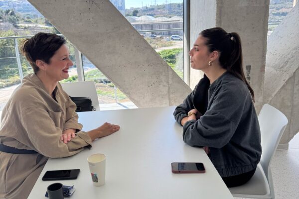 Speed date mentoring held for startups