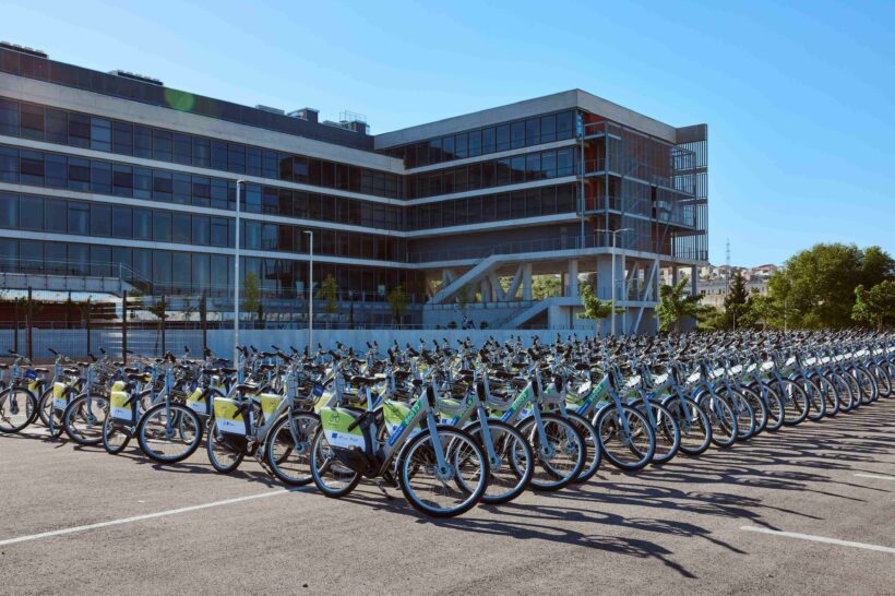 300 new public bicycles presented in front of Split Technology Park