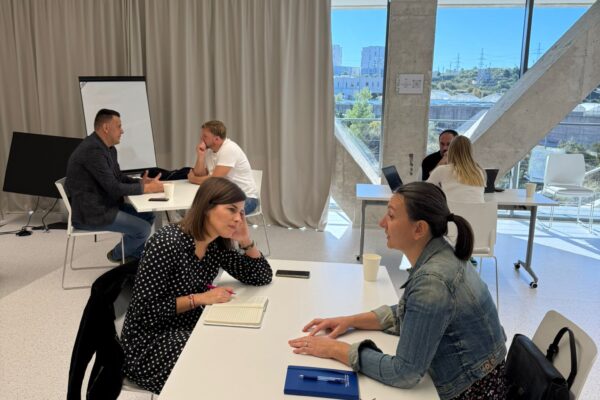 Speed date mentoring for startups held