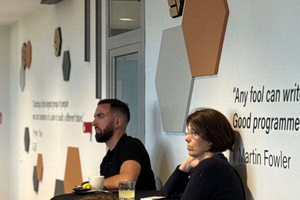 Entrepreneurship Café Held on “The New Workforce in the Age of AI”