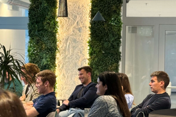 Entrepreneurship Café Held on “The New Workforce in the Age of AI”