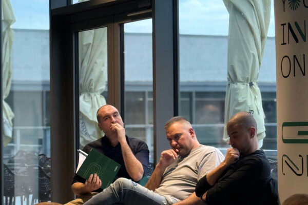 Entrepreneurship Café Held on “The New Workforce in the Age of AI”